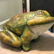 Big-frog-side